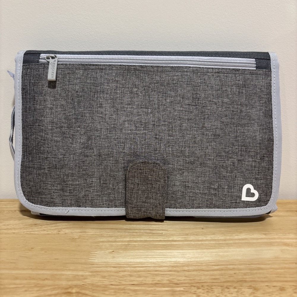 Munchkin Baby Portable Go Change Travel Diaper Kit with Wipes‎ Case Gray